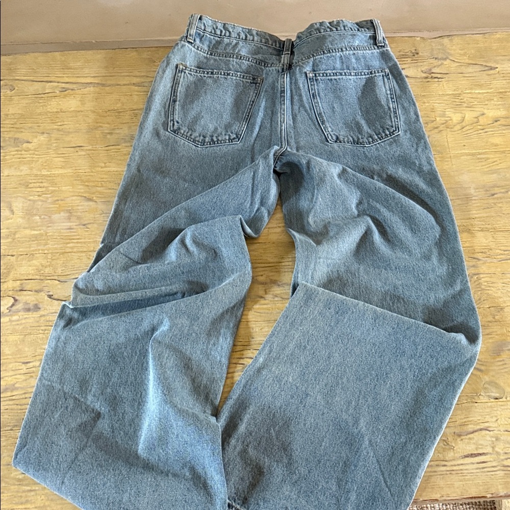 Oliver Logan Parker Mid-Rise Straight Leg Jeans - Light Blue - Picture 13 of 15